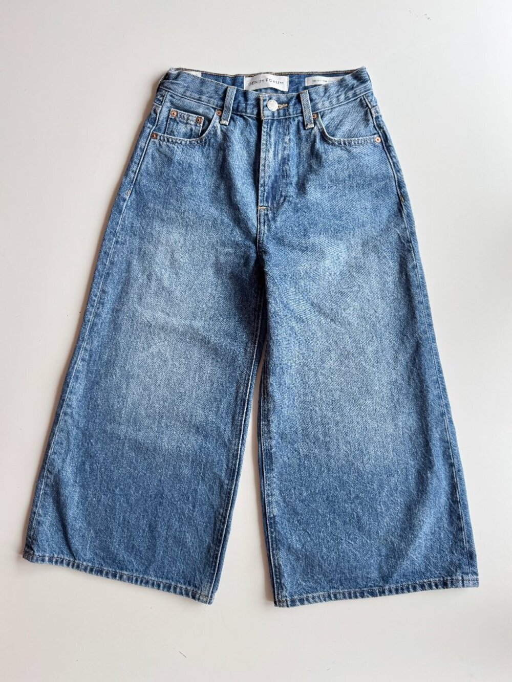 Aritzia DENIM FORUM Edie High Rise Cropped Wide Leg Culotte Jeans, Size 23